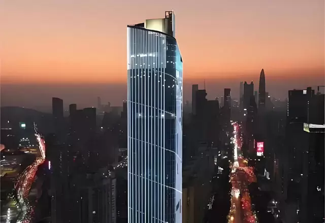 Фасадное освещение высотного здания в Шэньчжэне
